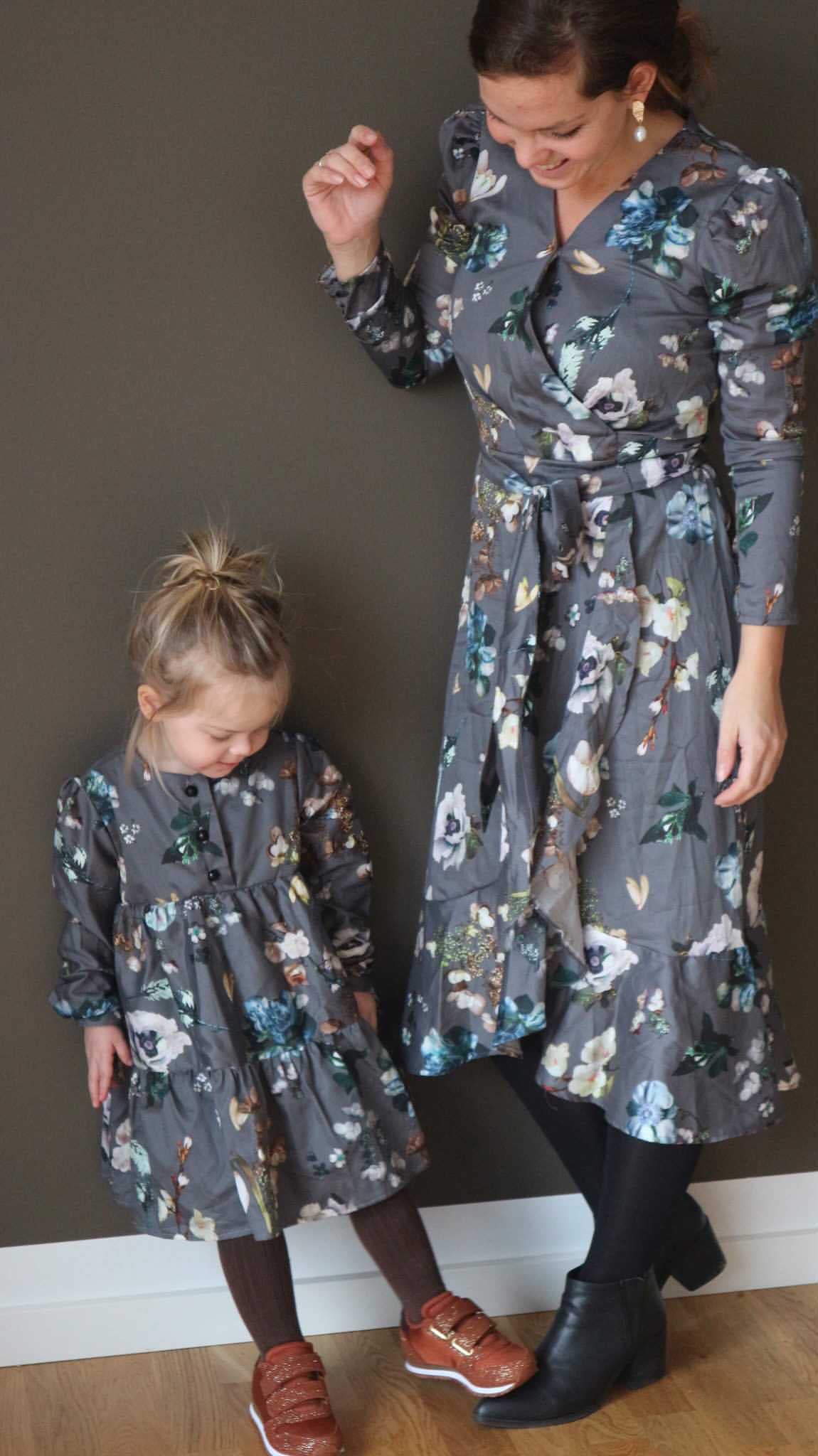 Kjole Gråblomst Pige Menza
