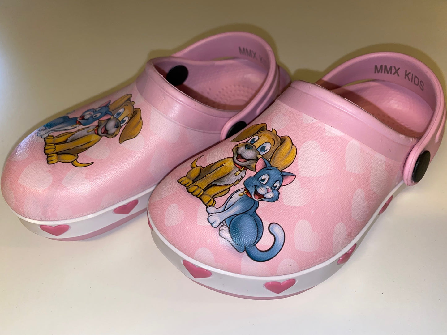 Træsko i plast - Hund & kat i lyserød