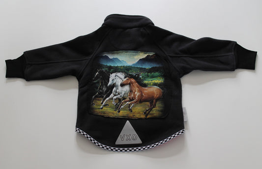 Fleecetrøje sort med heste motiv