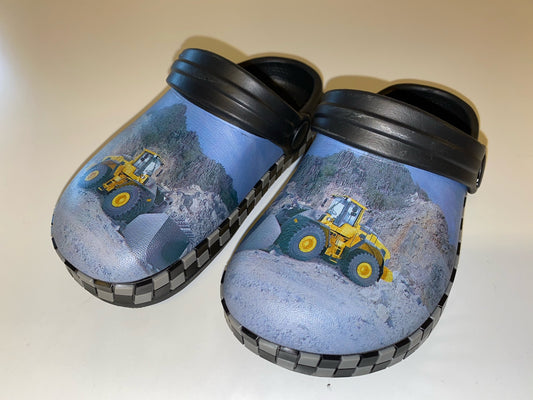 Træsko i plast - Gul gummiged i stengrav