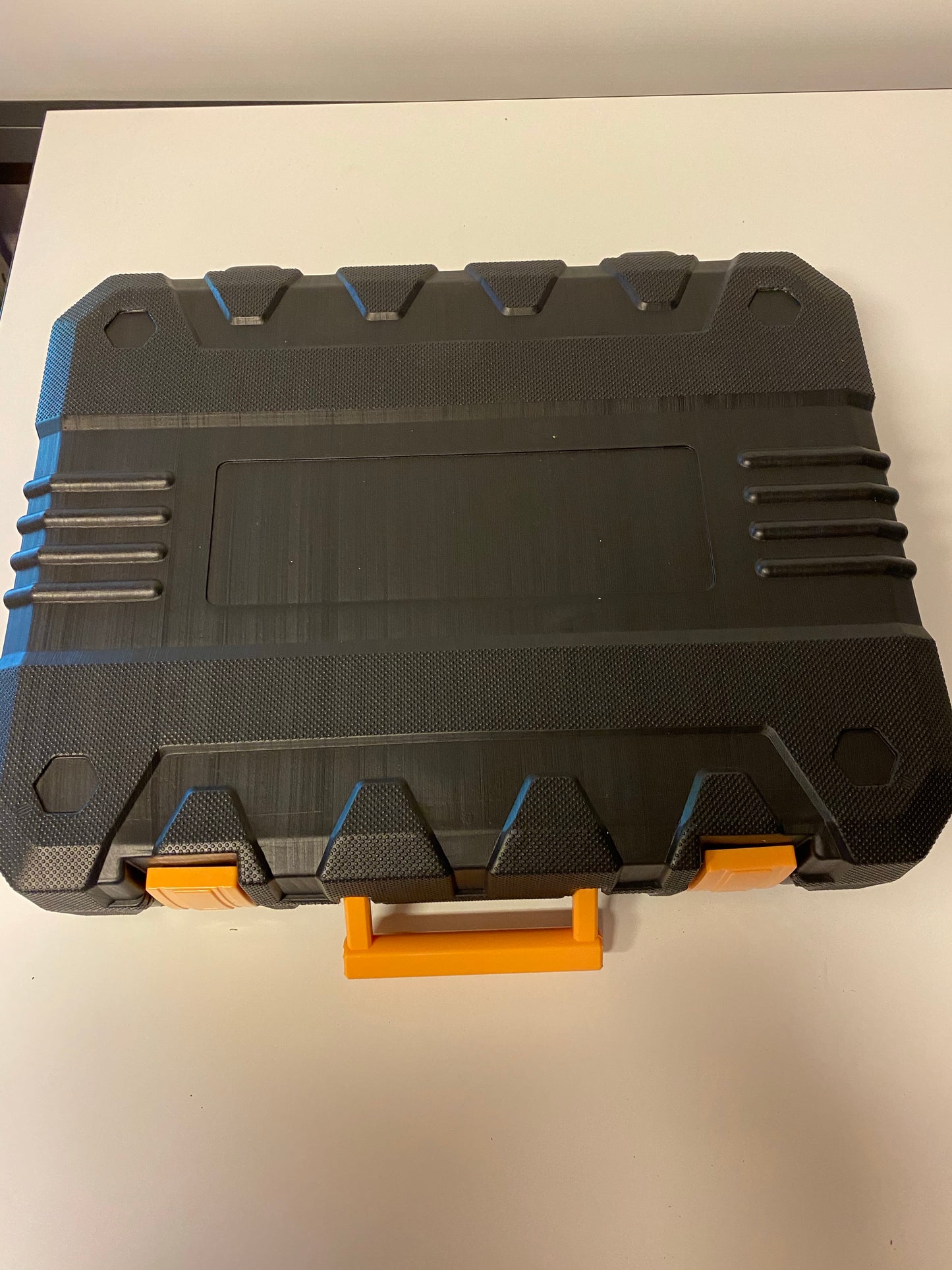 Værktøjssæt med 198 dele