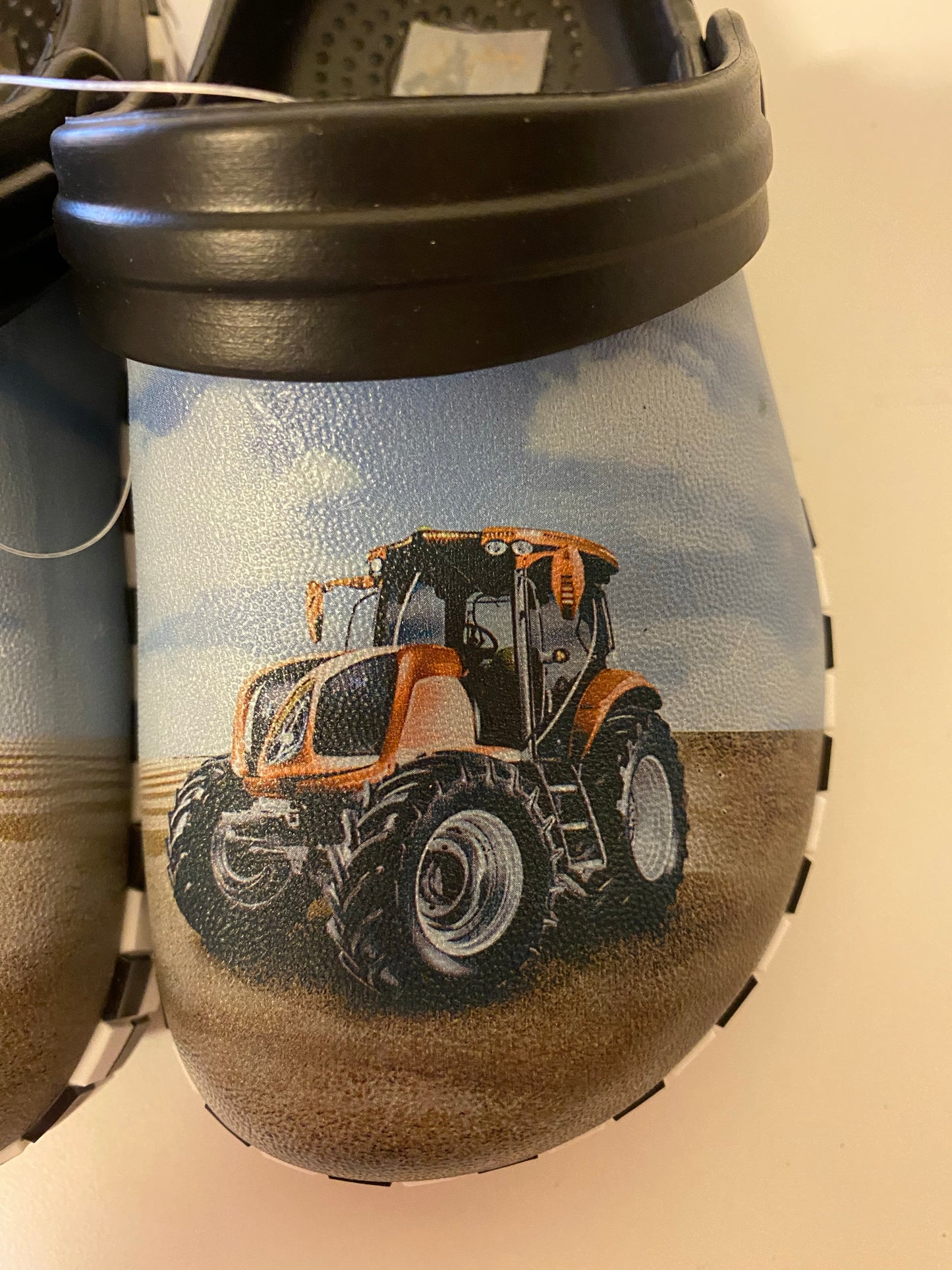Træsko i plast - Rød traktor